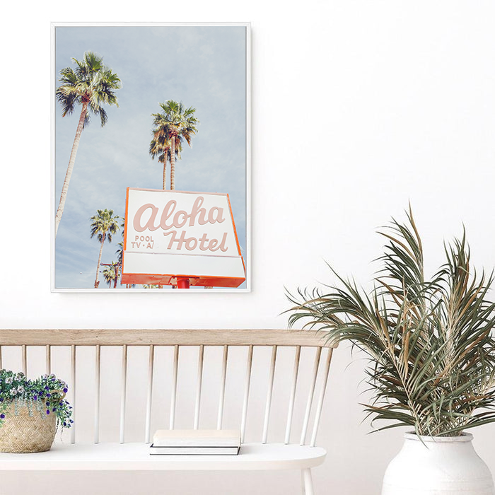 Aloha Hotel | Canvas Print